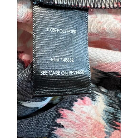 Torrid Dark Floral Top Womens Size 1X Pintuck Button Up Black Bloomcore - Picture 12 of 14